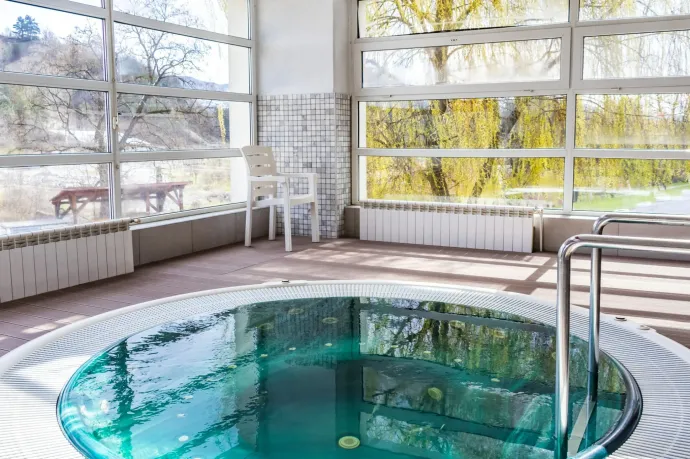 A bányakatasztrófa után két hónappal újra kinyitott a Parajdi Wellness Központ