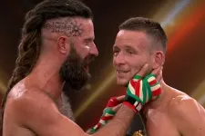 Istenes Bence offenzív bunyóban aratott győzelmet Varga Viktor felett a Hell Boxing Kings meccsén