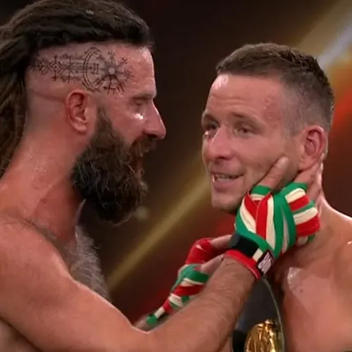 Istenes Bence offenzív bunyóban aratott győzelmet Varga Viktor felett a Hell Boxing Kings meccsén