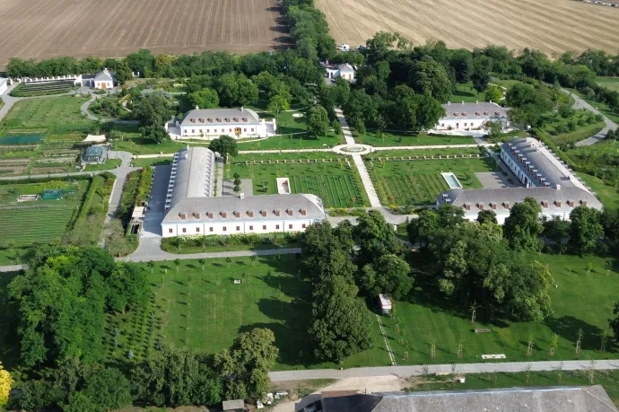 Orbán Győző: Hatvanpuszta egy gazdaság. A semmi közepén, mint a neve is mutatja