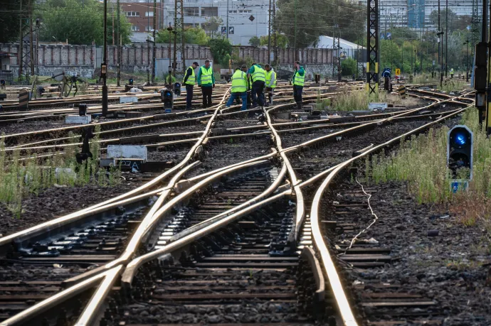 Elkezdődött a felújítás, négy hétre lezárták a Keleti pályaudvart