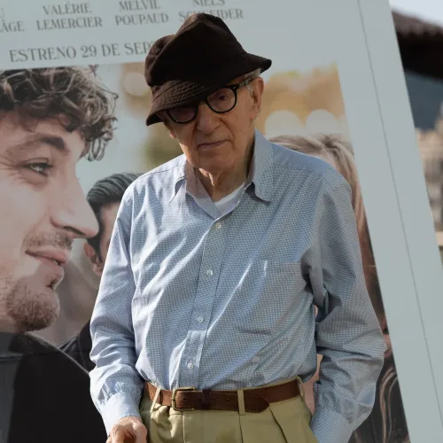 Az ukrán külügyminisztérium élesen kritizálta Woody Allent, mert online bejelentkezett egy moszkvai filmfesztiválra