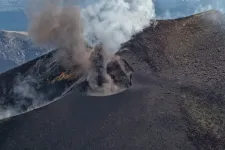 Újra magas hamuoszlop jelent meg az Etna felett