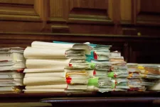Sorra függesztik fel a munkát a romániai bíróságok a nyugdíjkedvezmények tervezett korlátozása miatt