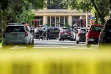 Iskolai lövöldözés volt Minneapolisban, hárman meghaltak, 17-en megsérültek