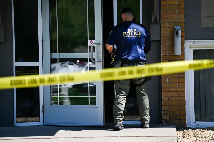 Lövöldözés az amerikai iskolában: az életét mentette meg a barátja azzal, hogy ráfeküdt, amikor a gyilkos lövöldözni kezdett