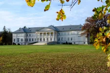 Az állam még 8 milliárdot költene a magánkézbe ajándékozott kastélyokra
