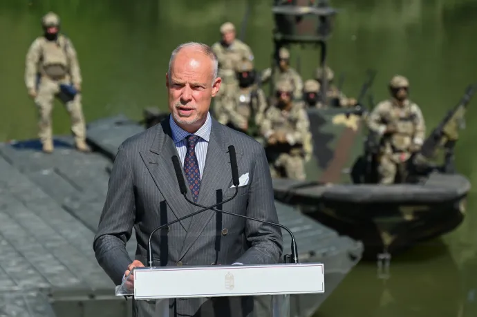 Reagált a Honvédelmi Minisztérium arra, hogy a toborzókampány arca otthagyná a sereget