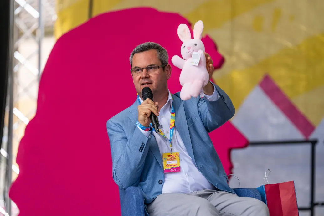 Takács Péter, aki Menczer Tamásabb lett Menczer Tamásnál