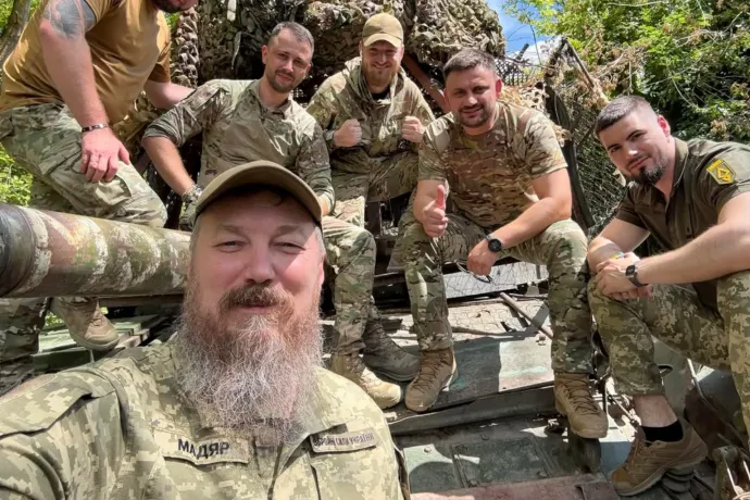 „Ruszkik haza!”- üzente már többször Robert Brovdi, akit Szijjártóék kitiltottak a Barátság kőolajvezeték elleni támadás miatt