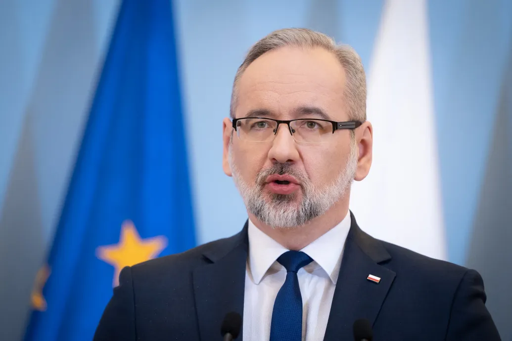 Megverték az utcán a volt lengyel egészségügyi minisztert