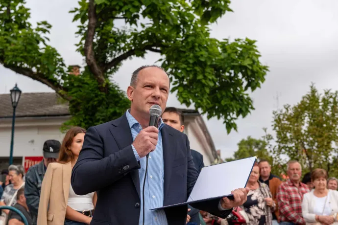 Luxizással vádolták a szövetségesei a polgármestert, aztán váratlanul jegelték a fideszes belháborút