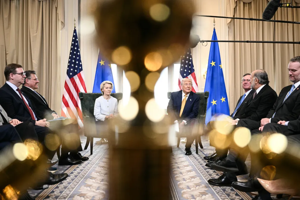 Az EU zár egy frontot, Trump már a következőt készíti elő a vámháborújában – Forrás: Telex.hu