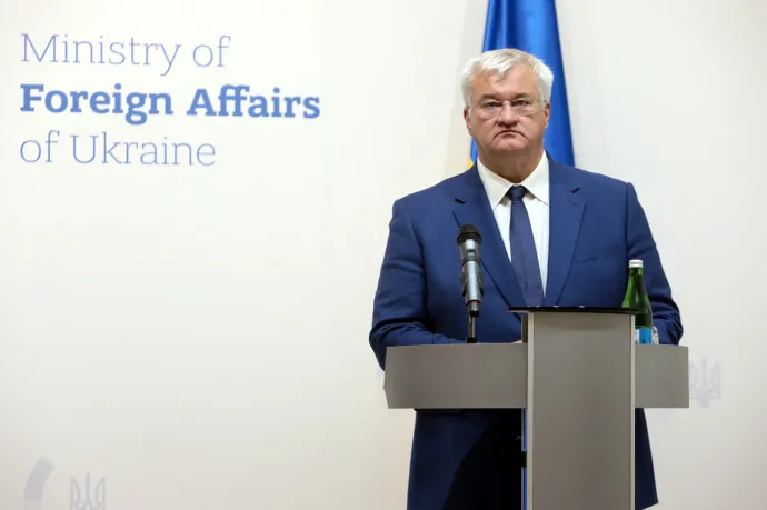 Az ukrán külügy bekérette az ukrajnai magyar nagykövetet Robert Brovdi kitiltása miatt