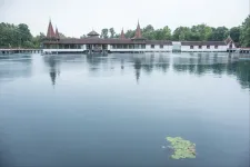 Többen panaszkodtak, hogy hidegebb a Hévízi-tó, de a vízügy szerint csak akkor hűl le, amikor az idő is