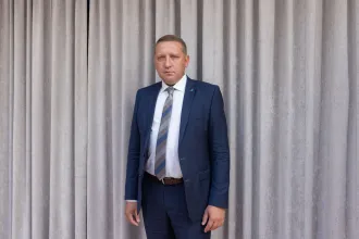 Nem lehet rendszer az, hogy az erősebb megtámadja a gyengébbet, megsemmisíti az otthonát, hogy aztán azt mondja, na, üljünk le tárgyalni