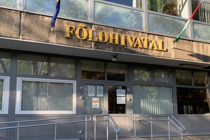 Pont az Otthon Start indulásakor szünetel a személyes ügyfélfogadás a földhivatalokban, és ez később hatalmas sorokat eredményezhet