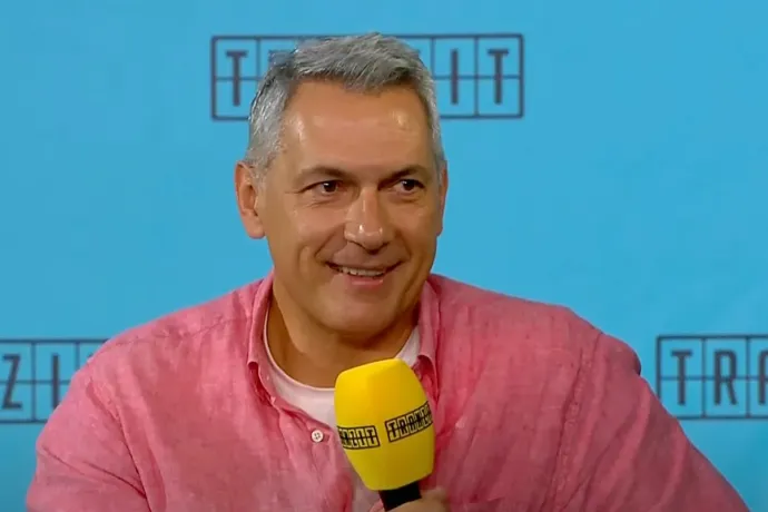 Lázár: Lehet, hogy nem hajókázni kéne a tengeren, hanem Belgrádban költeni pénzt