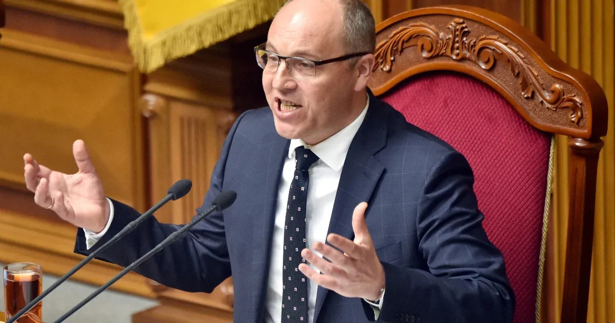 Agyonlőtték az ukrán parlament volt elnökét az utcán