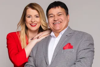 Csocsesz kolbászával üldözi riválisát az RTL