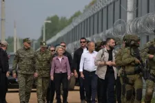 Papírtérképekkel kellett landolnia Ursula von der Leyen repülőgépének Bulgáriában, orosz GPS-zavarásra gyanakszanak
