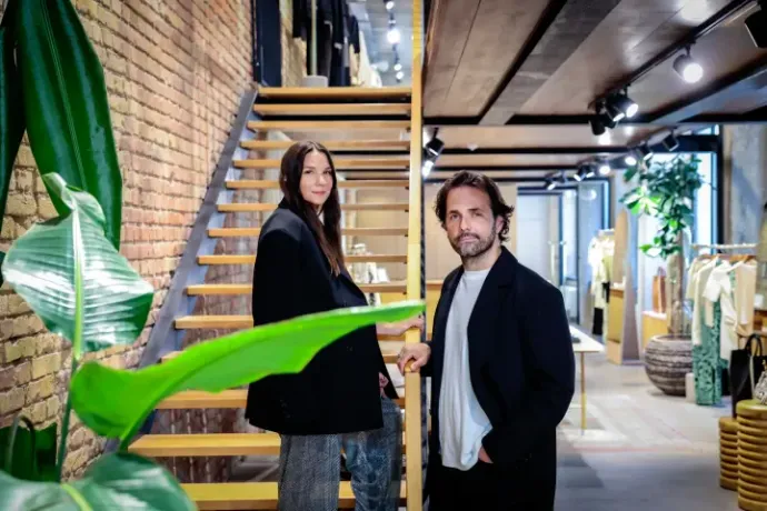 Nanushka's creative director Sandra Sándor and director Péter Baldaszti in the brand's showroom on Bécsi út – Photo: István Huszti / Telex