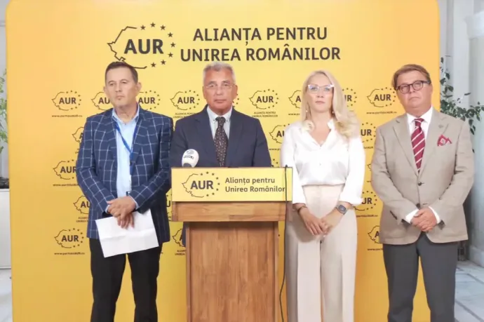 Négy bizalmatlansági indítványt készül benyújtani az AUR a kormány ellen