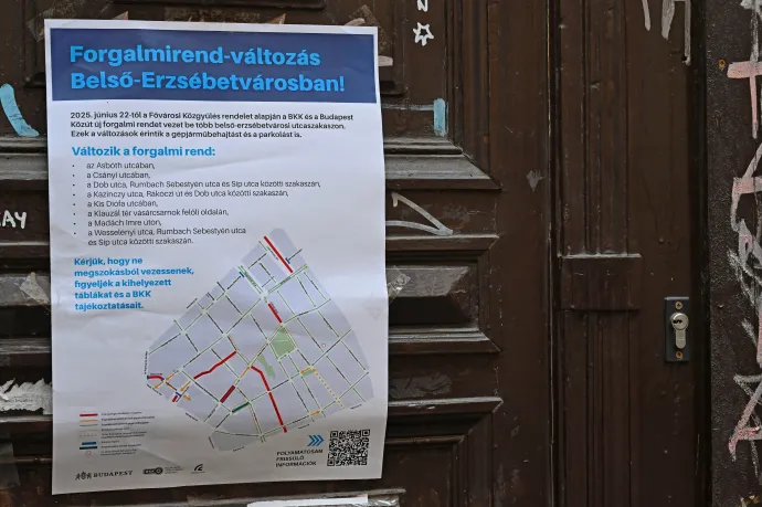 Finomhangolják a belső-erzsébetvárosi sétálóutcák új rendszerét, több lakó szerint „kirándultatják” az autókat