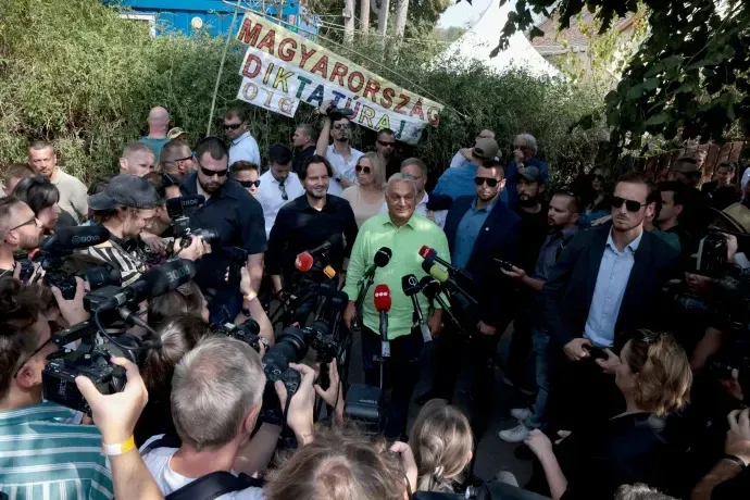 Magyar Péter: Készüljetek, vasárnap találkozunk Kötcsén!