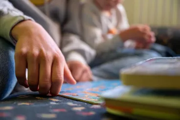 Gyerekeknek tartanak foglalkozásokat egy olyan házban, ahol egy pedofil-nyilvántartásban szereplő férfi is lakik