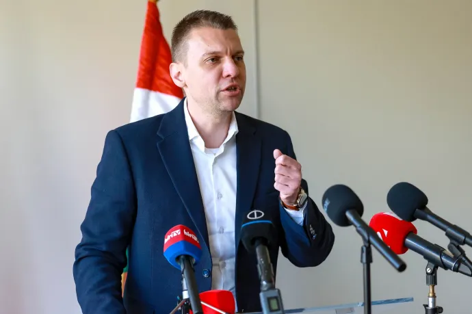 Menczer Tamás megvédte az oroszlányi polgármestert, aki örült, hogy nincs Mohamed nevű diák az iskolában