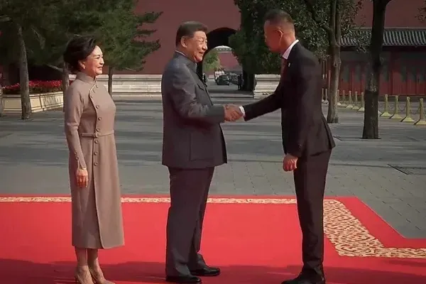 Hungarian FM checks in from Beijing military parade