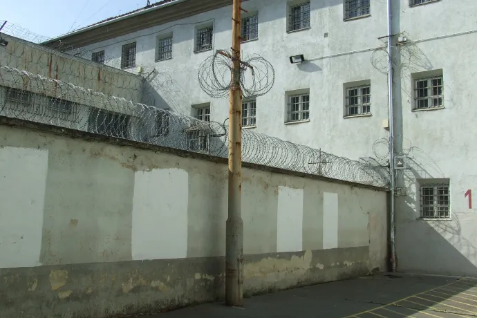 A bezárt börtönbe költözhetnek a győri bírók