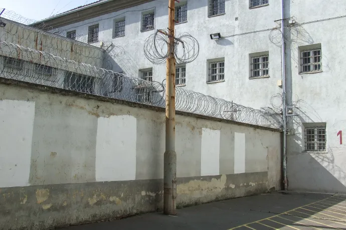 A bezárt börtönbe költözhetnek a győri bírók