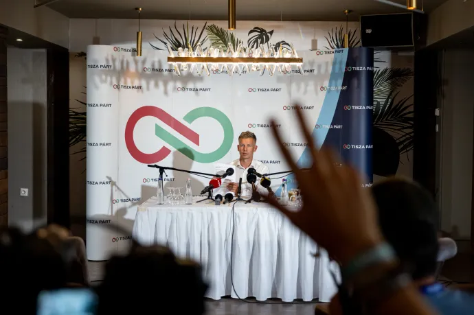 A Tisza Párt egy szja-kalkulátorral reagált a Fidesz Tisza-adós kampányára