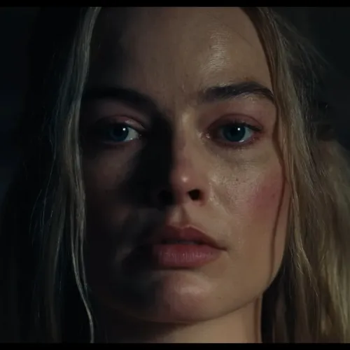 Erotikusan túlfűtött előzetest kapott a Margot Robbie-val érkező Üvöltő szelek