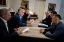 Olyan sok a titkosszolgálati átvilágítás, hogy nem bírják erővel