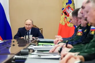 Putyin elutasítja a nyugati biztonsági garanciákat Ukrajnában, és arra figyelmeztet, hogy az odaküldött csapatok legitim célpontok lehetnek