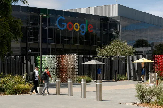 Közel 3 milliárd eurós bírságot kapott a Google az EU-tól