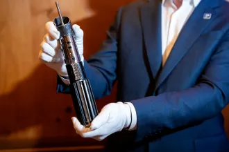 1,2 milliárd forintnyi összeget fizettek Darth Vader fénykardjáért