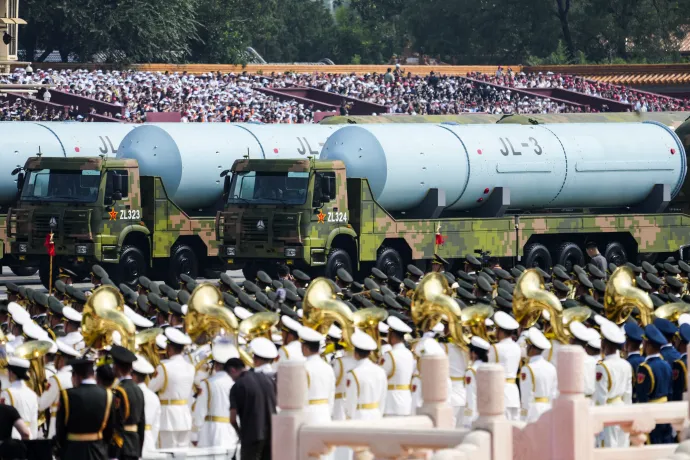 A katonai parádé a Tienanment téren – Fotó: Zheng Huansong / Xinhua / Xinhua via AFP