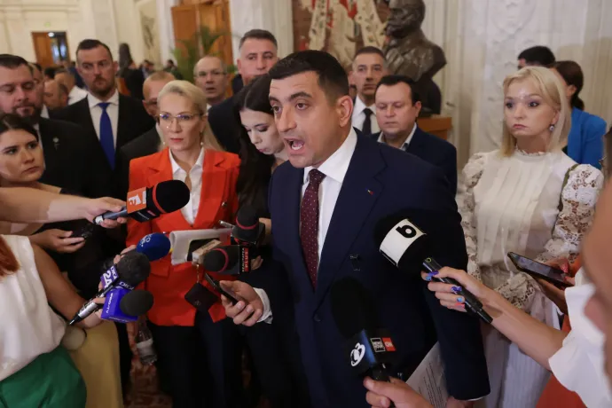 Az AUR első bizalmatlansági indítványa elbukott: a szuverenisták még halasztást sem tudtak kieszközölni
