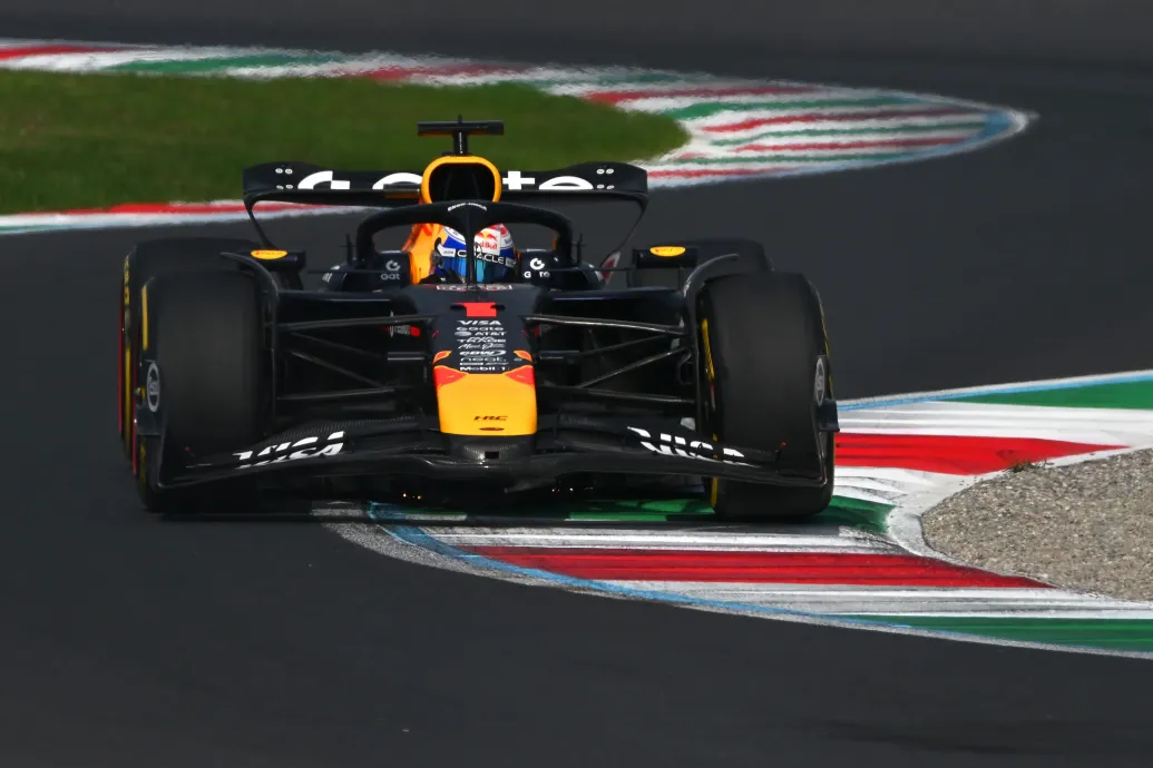 Verstappen magabiztosan nyerte az Olasz Nagydíjat, Piastri csapatutasításra adta át a második helyet Norrisnak