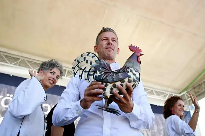 Kötcsén egyszerre tartott évadnyitót a Fidesz és a Tisza Párt – a politikai szezon indulását kétféle üzenet nyitotta meg