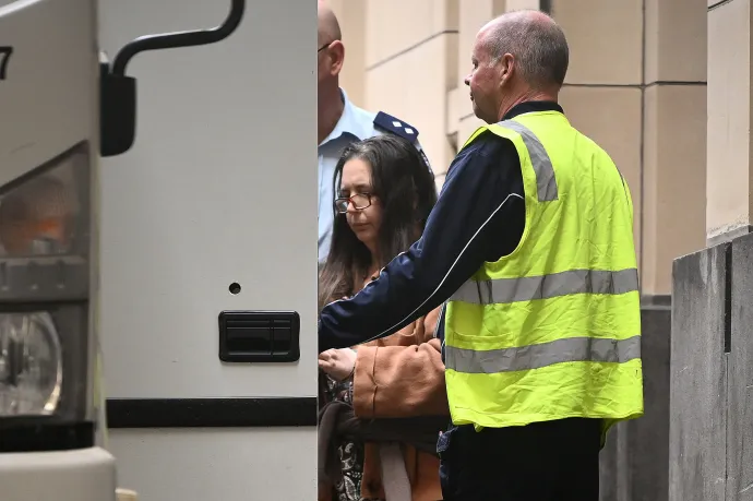 Életfogytiglant kapott az ausztrál nő, aki gyilkos galócát tett a vasárnapi ebédbe, és ezzel megölte három családtagját