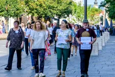 Tanévnyitó tiltakozással: tüntetnek a tanárok, szerintük káoszt hozott az oktatási reform