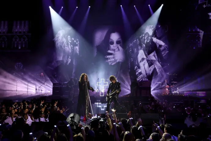 Doja Cat megette a saját rúzsát, és elbúcsúztak Ozzy Osbourne-tól – ez történt az MTV VMA díjátadóján