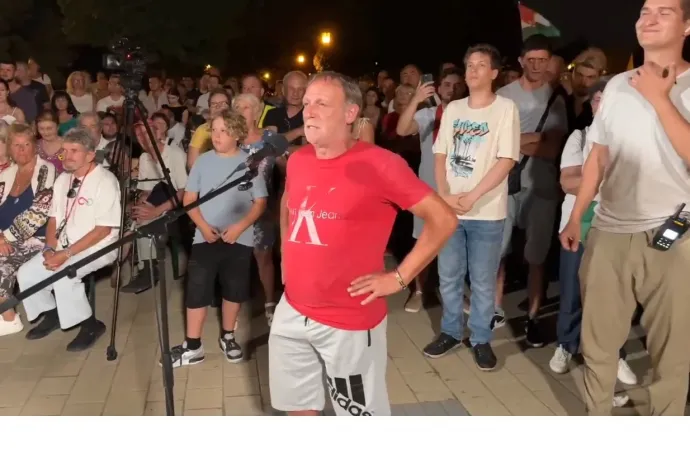 Váczi Zoltán volt válogatott labdarúgó arra biztatja a többi sportolót, hogy bátran álljanak át a Tiszához