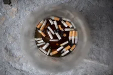 Betiltanák a dohányzást a teraszokon Spanyolországban