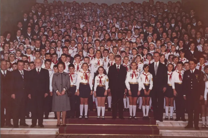 A Ceaușescu-korszakra emlékeztek egy szatmári óvodában, kommunista propagandaműsor lett belőle